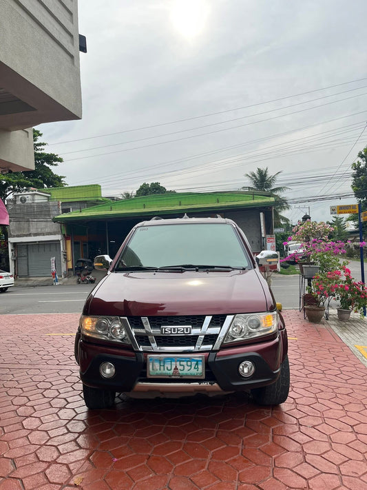 2013 Isuzu Sportivo